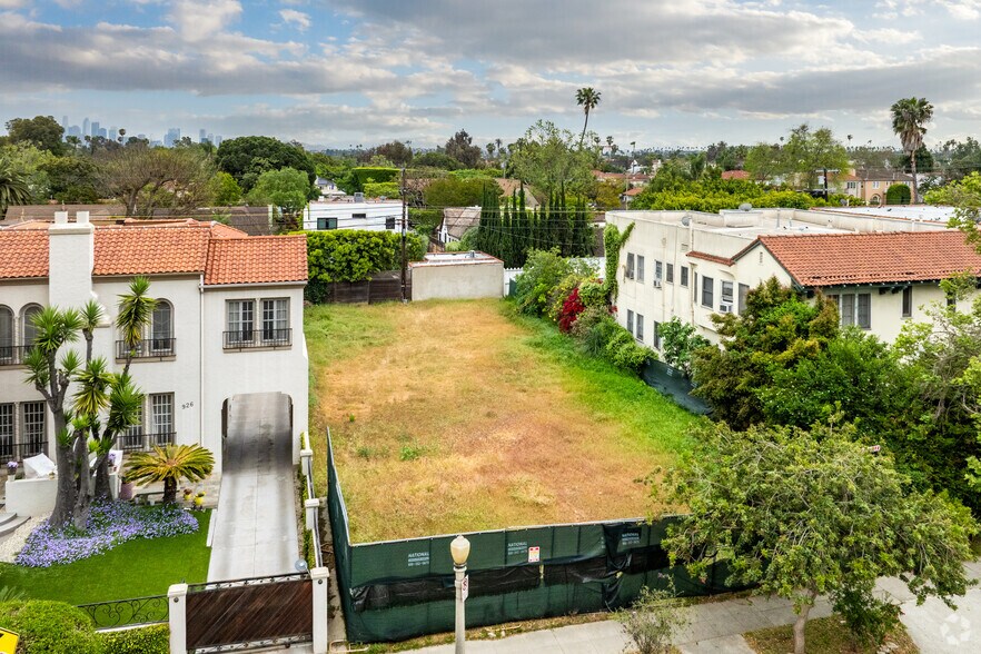 More Photos Of 930 S Mansfield Ave, Los Angeles Land For Sale