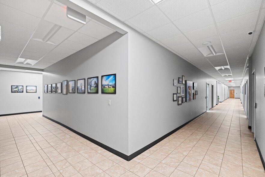 More Photos Of 2305 S Center Rd, Burton Office For Sale