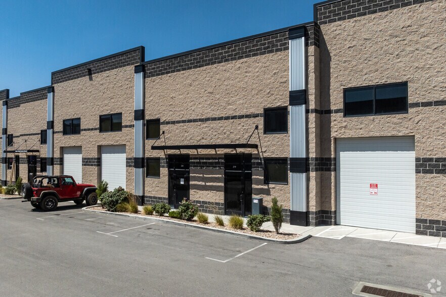 More Photos Of 13865 S 2700 W, Bluffdale Flex For Sale