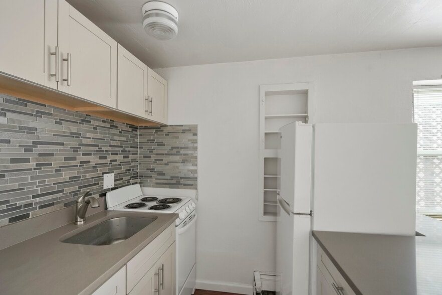 More Photos Of 80 S Washington St, Denver Apartments For Sale