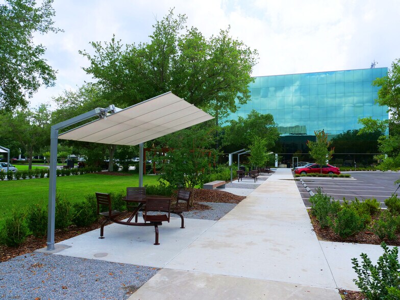 More Photos Of 6737 Southpoint Dr, Jacksonville Office For Lease