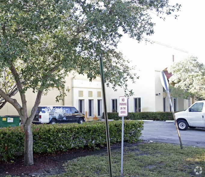 More Photos Of 10570 NW 37th Ter, Miami Warehouse For Lease