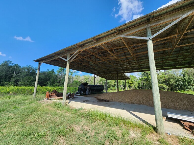 More Photos Of 594 Daffodil Ln, Pitts Land For Sale