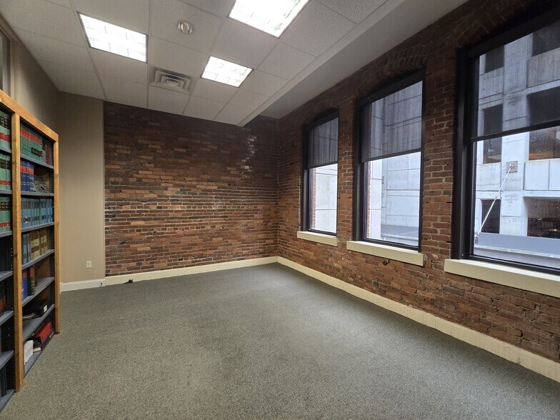 More Photos Of 17-23 S Main St, Akron Loft Creative Space For Sale