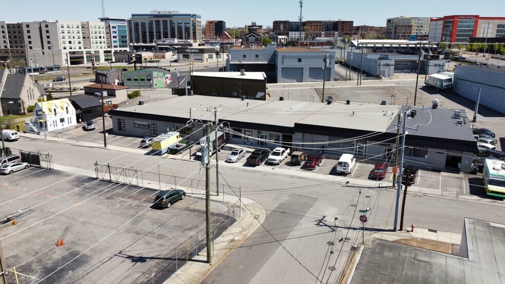 More Photos Of 616-700 Ewing Ave, Nashville Storefront Retail Office For Lease