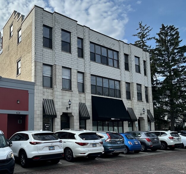 More Photos Of 1215 Washington Ave, Wilmette Office For Lease