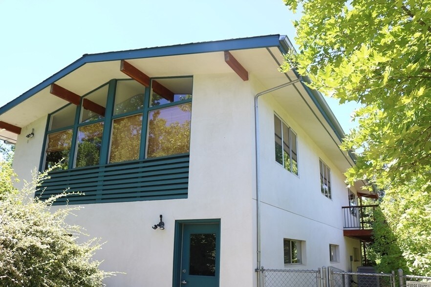 More Photos Of 111 Margaret Ln, Grass Valley Office For Sale