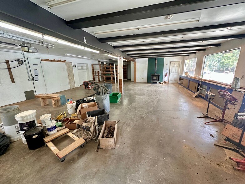 More Photos Of 7062 W Lake Blvd, Tahoma Service Station For Lease