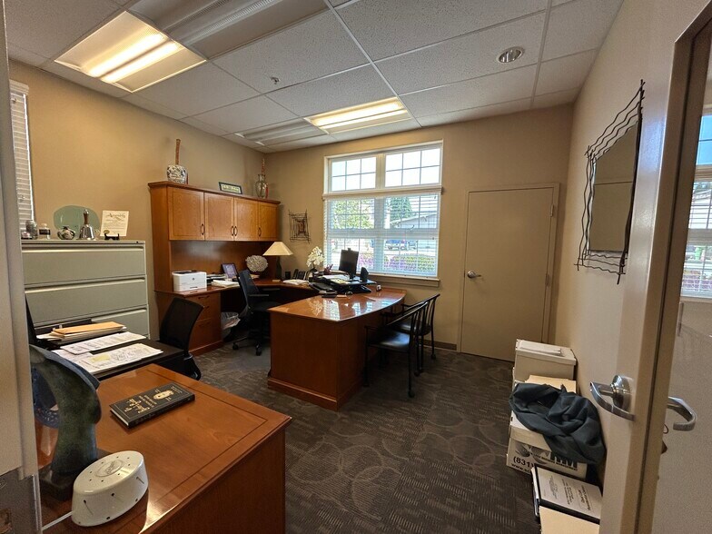 More Photos Of 2115 7th Ave, Santa Cruz Office For Lease