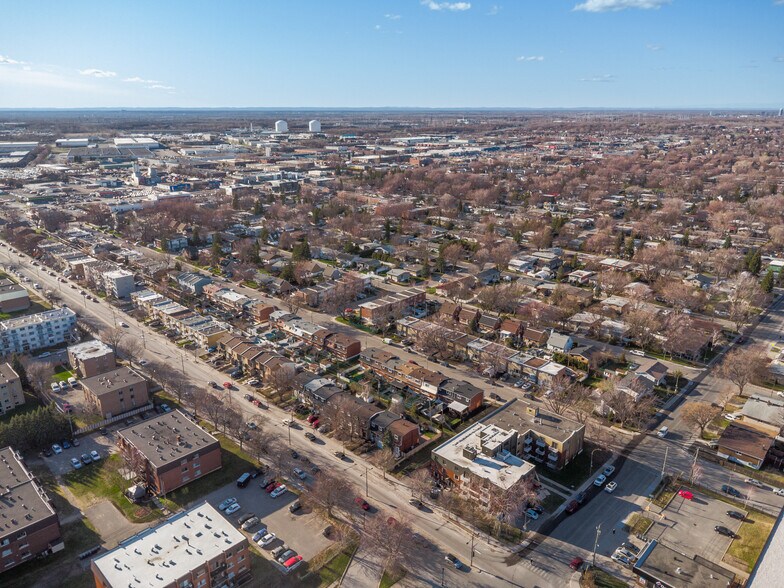 More Photos Of 12081 Rue De Montigny, Montréal Apartments For Sale