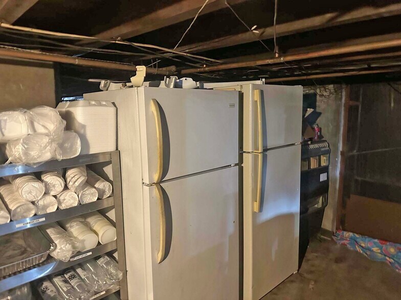 More Photos Of 982 W Center St, Sheppton Bar For Sale