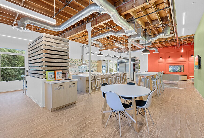 More Photos Of 140 Marine View Ave, Solana Beach Office For Sale