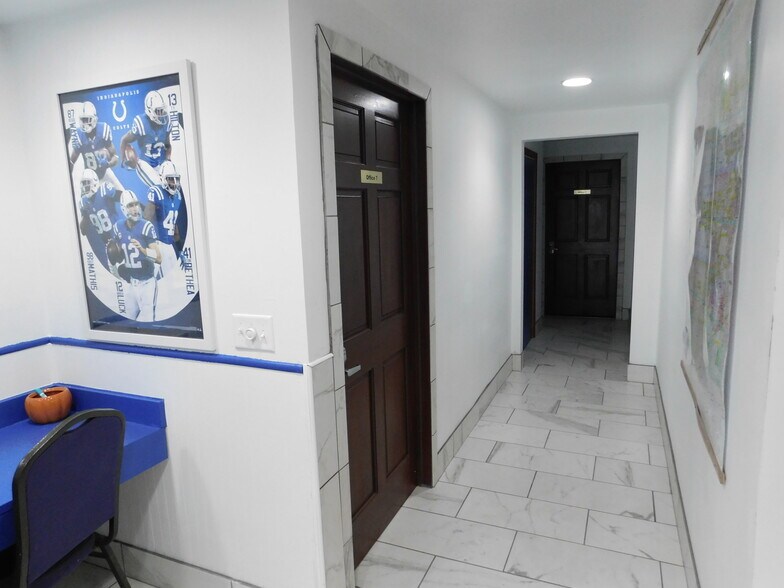 More Photos Of 68 W Main St, Danville Office For Lease