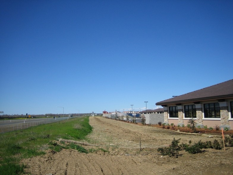 More Photos Of 2382 Maritime Dr, Elk Grove Medical For Lease