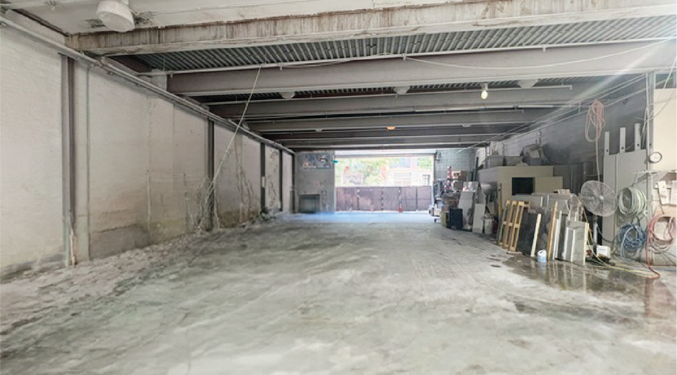 More Photos Of 66 Huron St, Brooklyn Warehouse For Lease