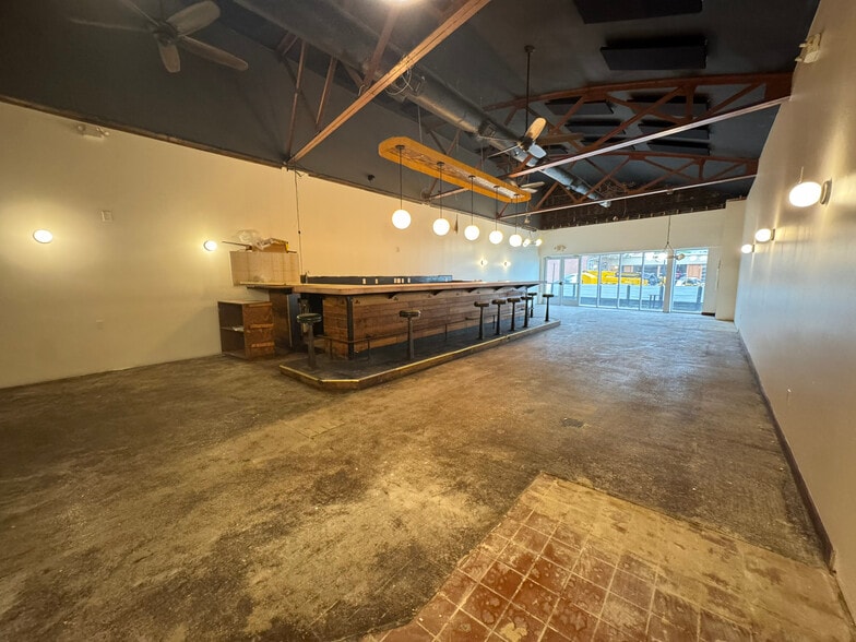 More Photos Of 403-407 Gallatin Ave, Nashville Restaurant For Lease