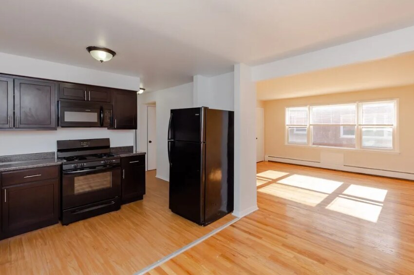 More Photos Of 7906 S Wabash Ave, Chicago Apartments For Sale