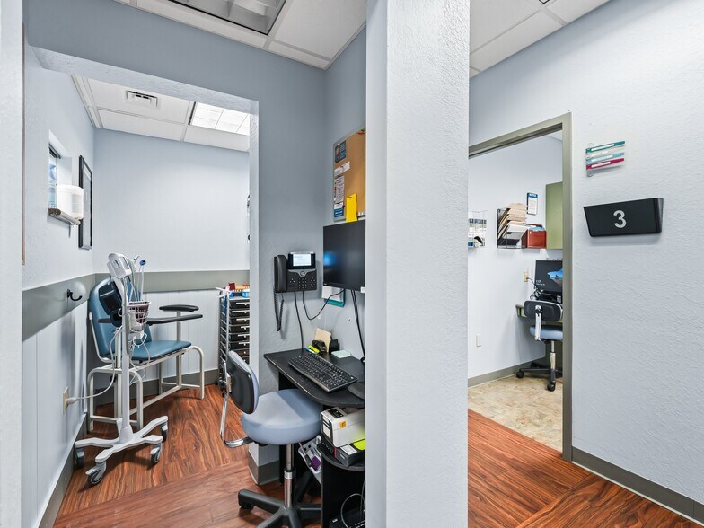 More Photos Of 1503 Buenos Aires Blvd, The Villages Medical For Lease