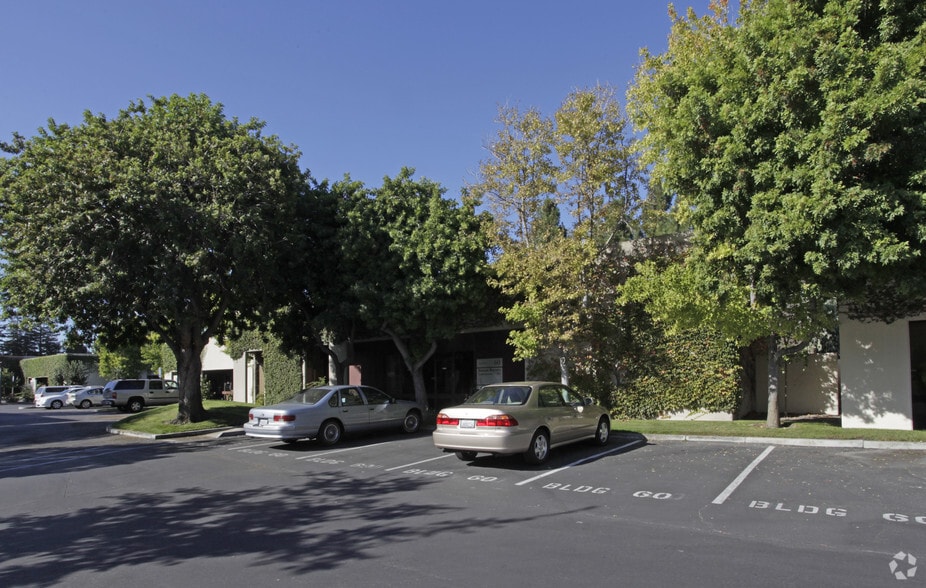 More Photos Of 3350 Scott Blvd, Santa Clara Office For Lease