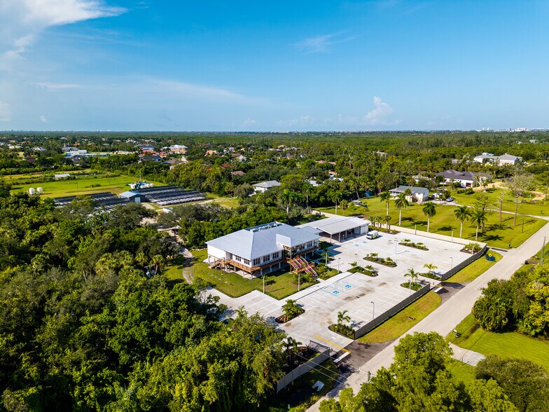 More Photos Of 6901 Hendry Creek Dr, Fort Myers Specialty For Sale
