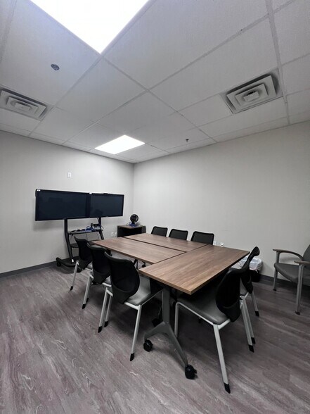 More Photos Of 621-633 N Highway 231, Panama City Unknown For Lease