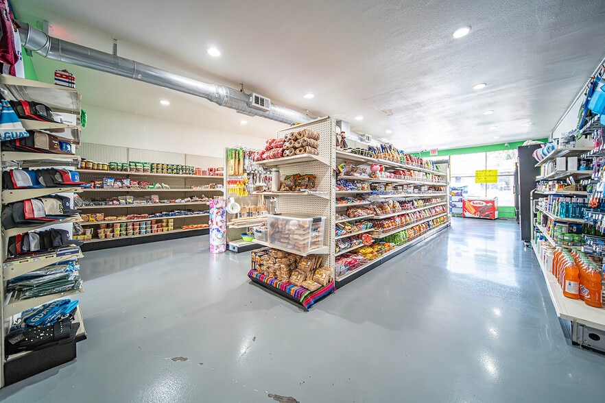 More Photos Of 9106-9110 Mission Blvd, Riverside Storefront Retail Residential For Sale