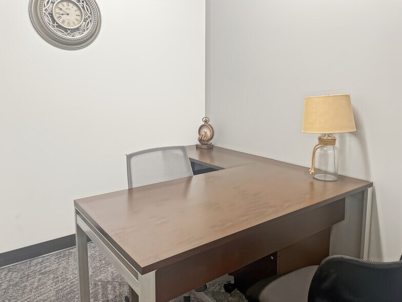 More Photos Of 16427 N Scottsdale Rd, Scottsdale Coworking Space