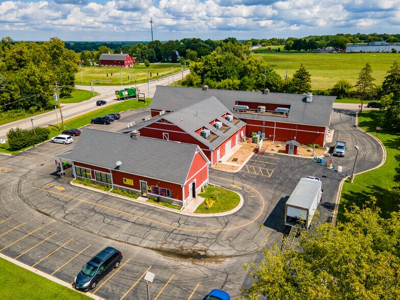 More Photos Of 3103 Il Route 176, Crystal Lake Storefront For Sale