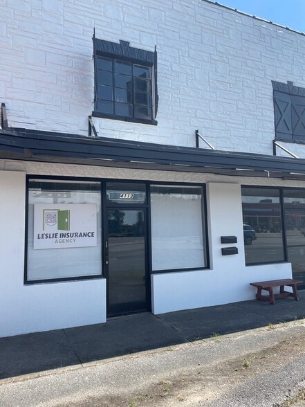 More Photos Of 4113-4117 Barrancas Ave, Pensacola Storefront For Lease