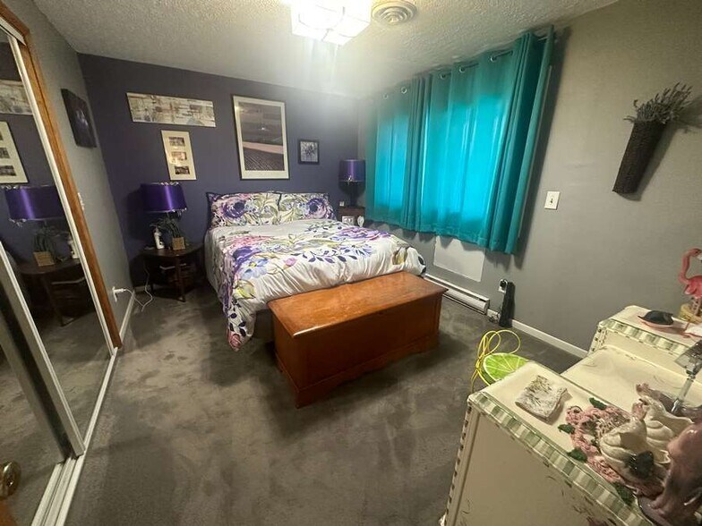 More Photos Of 810 E US Hwy 275, Ewing Hotel For Sale