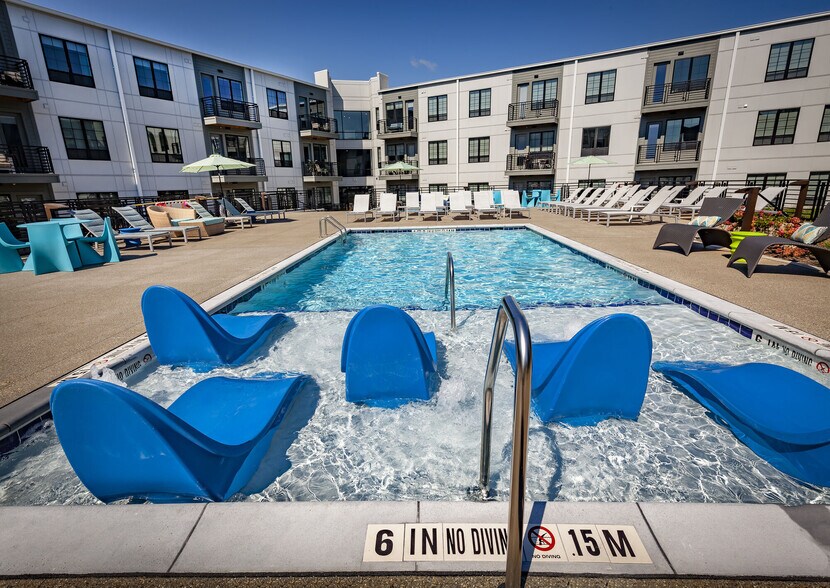 More Photos Of 11671 Maple St, Fishers Apartments For Lease