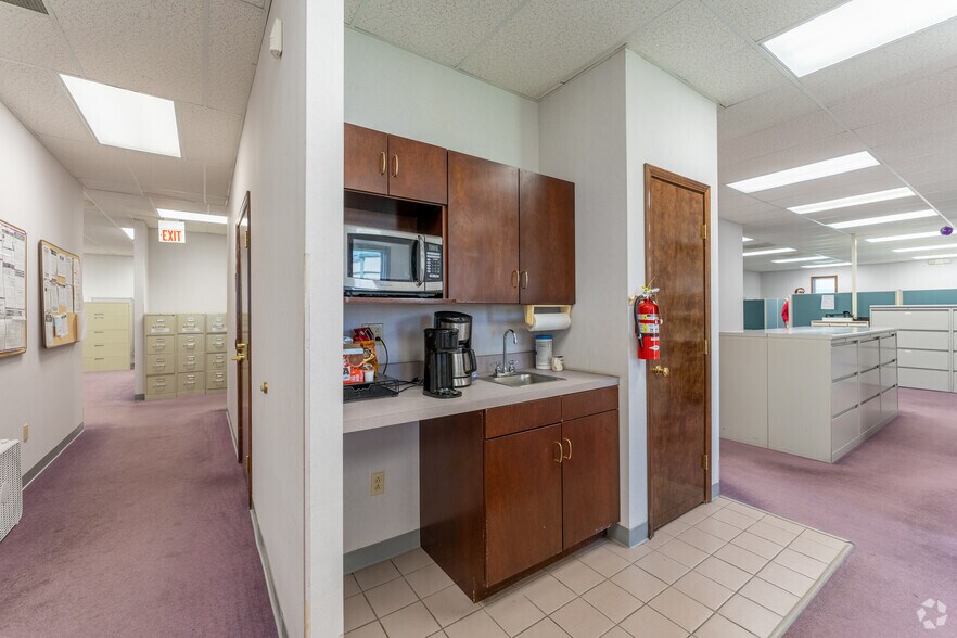 More Photos Of 1 Corporate Dr, Swansea Daycare Center For Sale