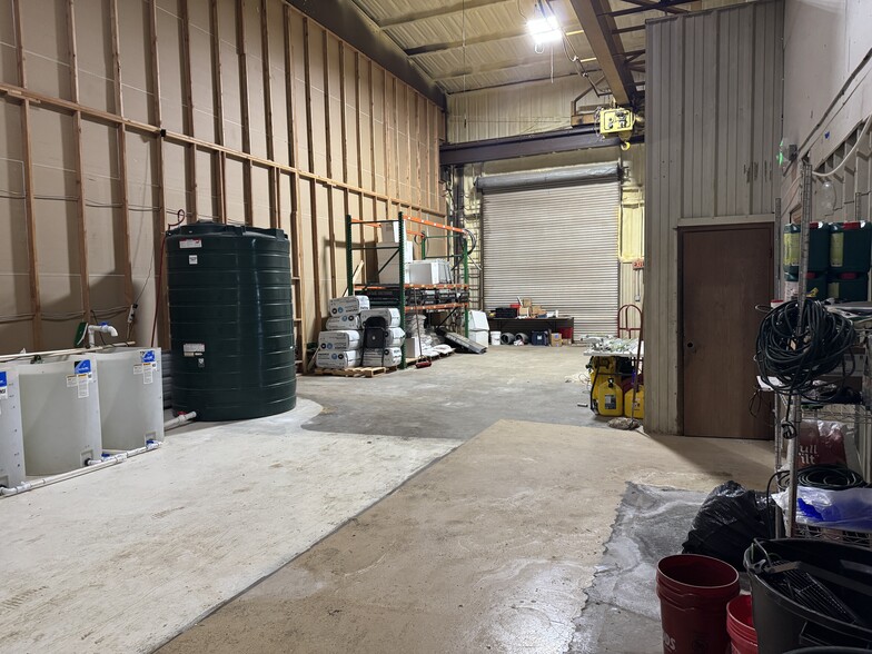 More Photos Of 507 48th St, Woodward Service For Sale