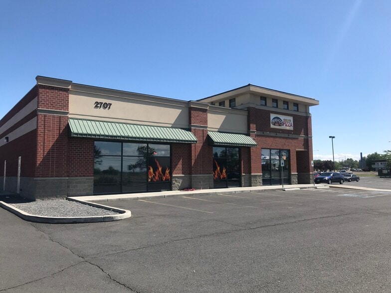 More Photos Of 2707 W Broadway Ave, Moses Lake Storefront For Lease