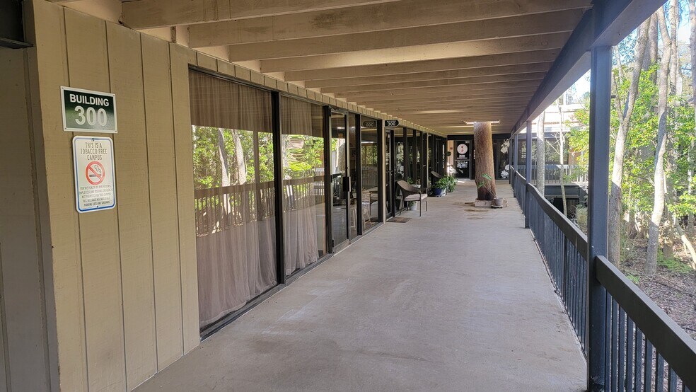 More Photos Of 2301 Park Ave, Orange Park Office For Sale