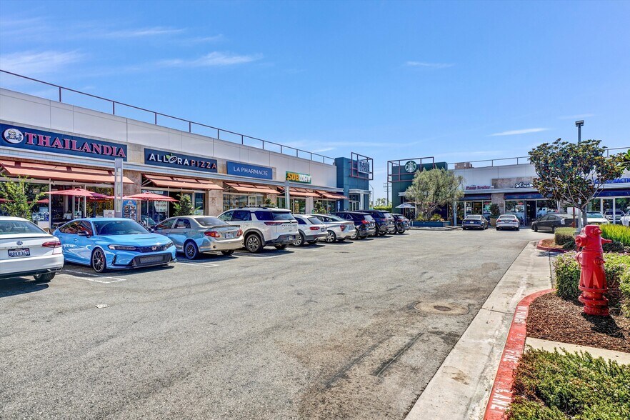 More Photos Of 863-885 N Douglas St, El Segundo Office For Sale