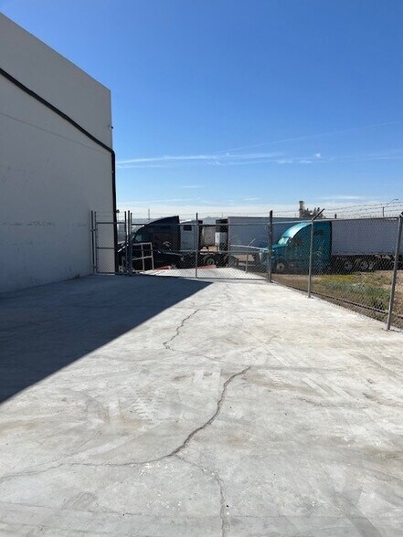 More Photos Of 34 N 45th Ave, Phoenix Unknown For Lease