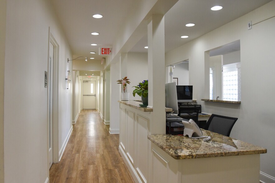 More Photos Of 431 Johnston St SE, Decatur Medical For Lease