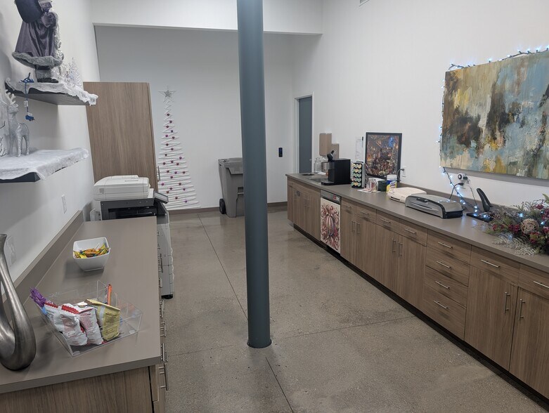 More Photos Of 2336 112th Ave, Holland Warehouse For Sale