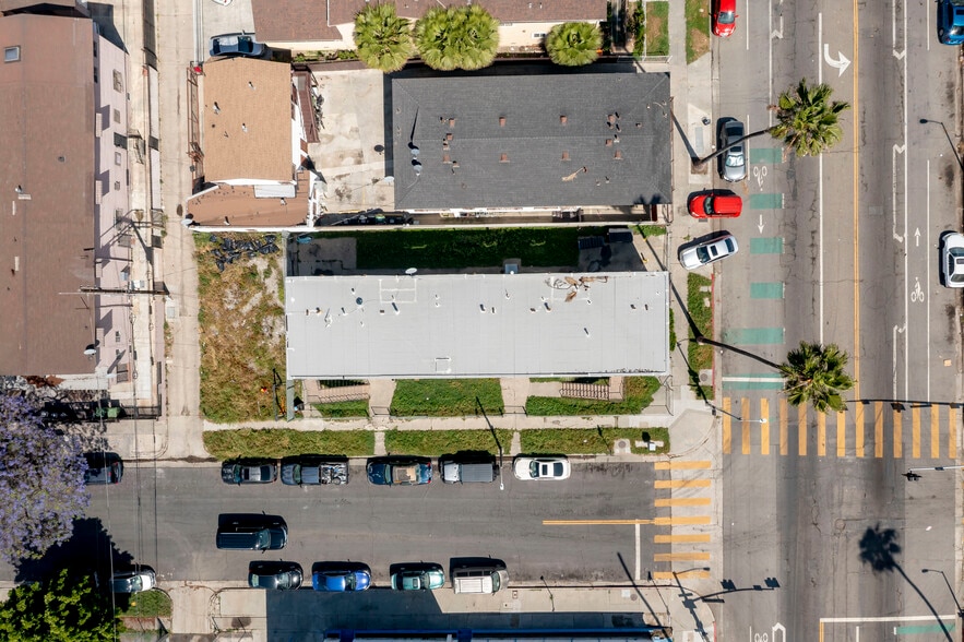 More Photos Of 8325 Avalon Blvd, Los Angeles Apartments For Sale