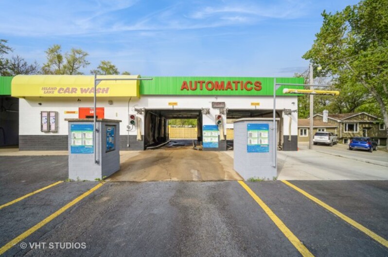 More Photos Of 235 W State Rd, Island Lake Carwash For Sale