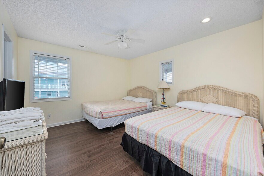 More Photos Of 510 S Ocean Blvd, Surfside Beach Multifamily For Sale