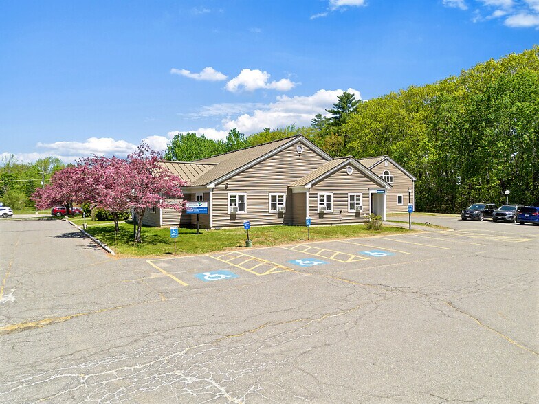 More Photos Of 24 Chase Ave, Waterville Office For Sale