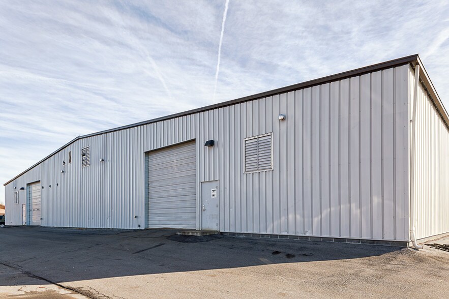 More Photos Of 207 Princeton Rd, Johnson City Auto Dealership For Sale