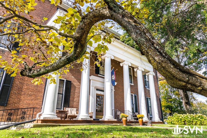 More Photos Of 638 Beaumont Inn Dr, Harrodsburg Hotel For Sale