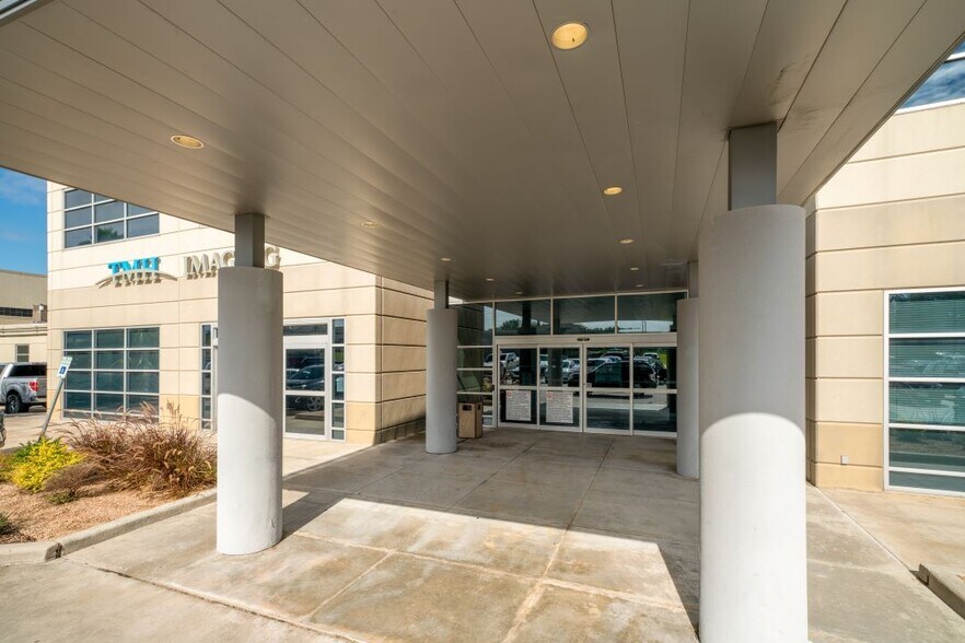 More Photos Of 1485 FM 1960 Byp E, Humble Medical For Lease