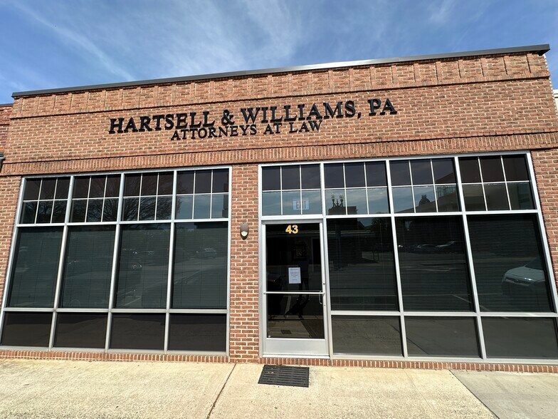 More Photos Of 43 Church St S, Concord Office For Lease