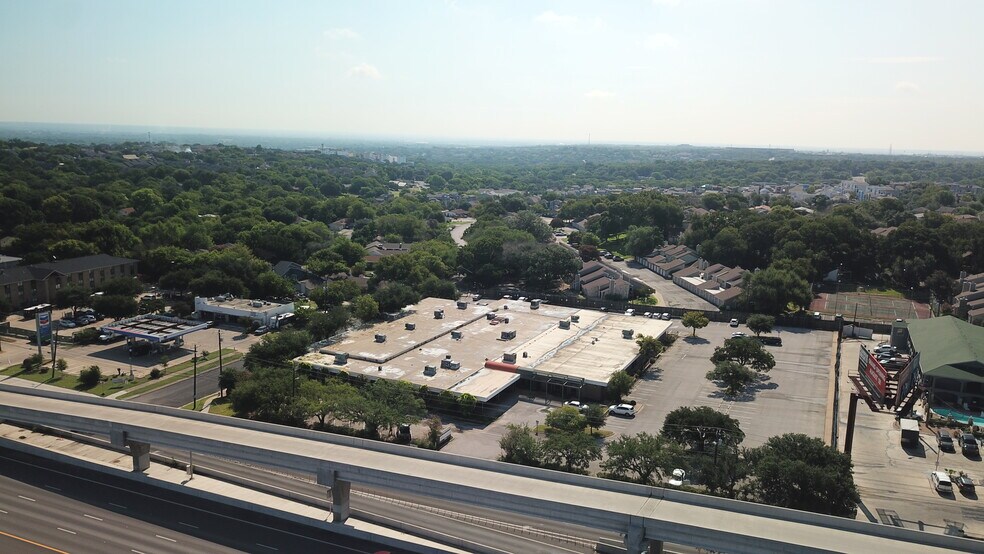 More Photos Of 2801 S Interstate 35 S, Austin Loft Creative Space For Lease