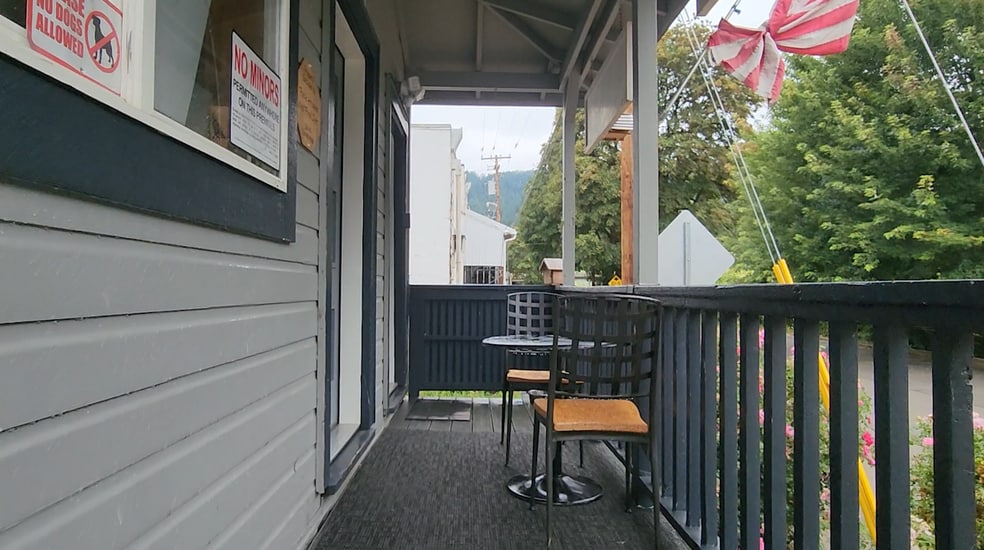More Photos Of 10786 Highway 126, Mapleton General Retail For Sale