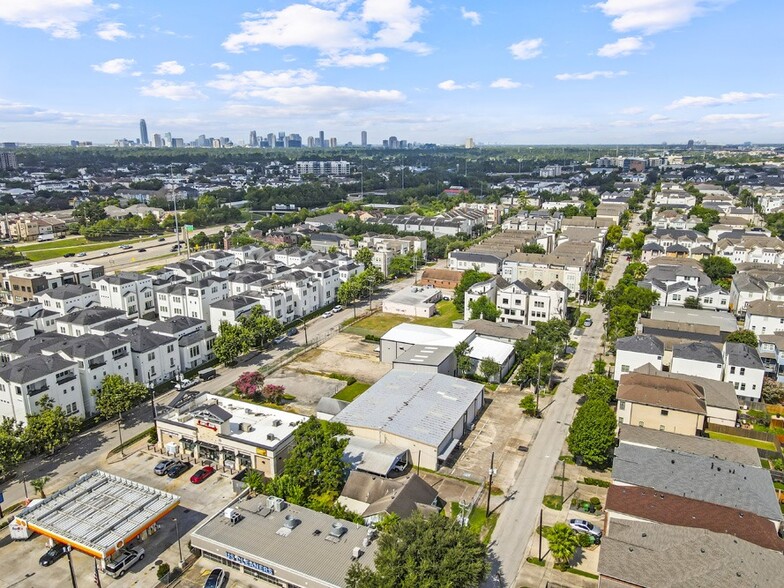 More Photos Of 5414 Larkin St, Houston Warehouse For Sale